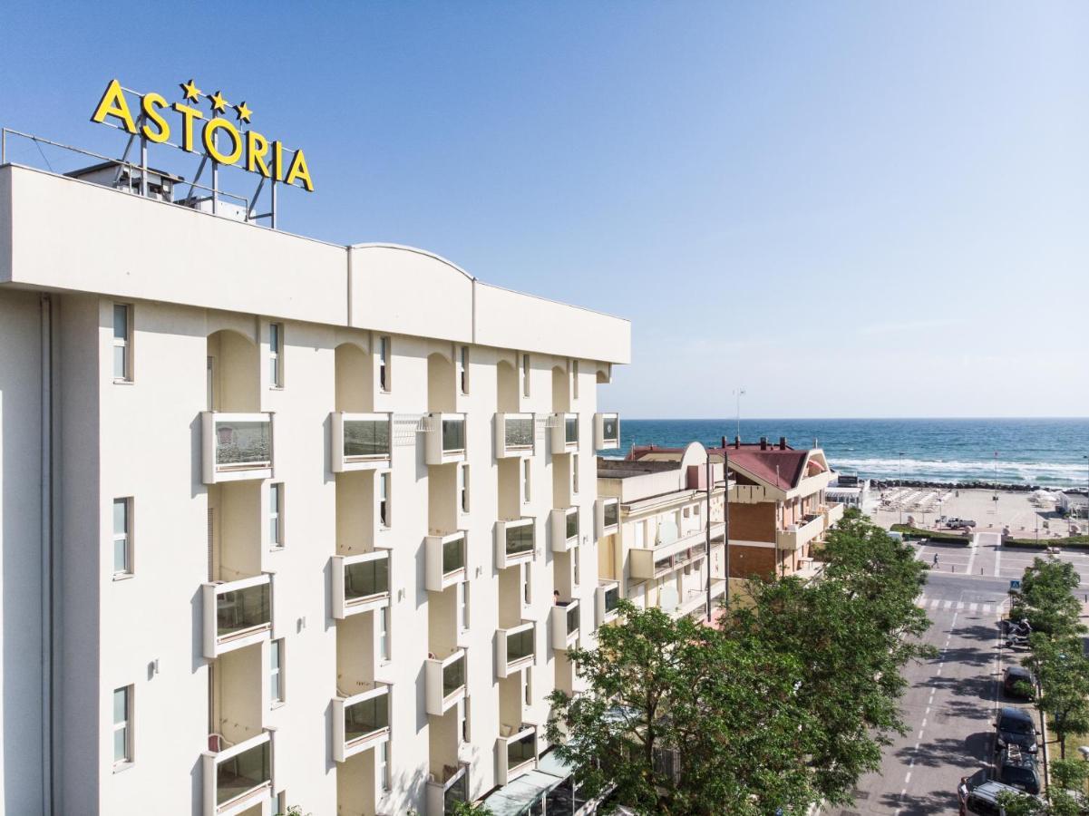Hotel Astoria Misano Adriatico Exterior foto